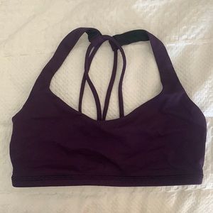 Lululemon sports bra